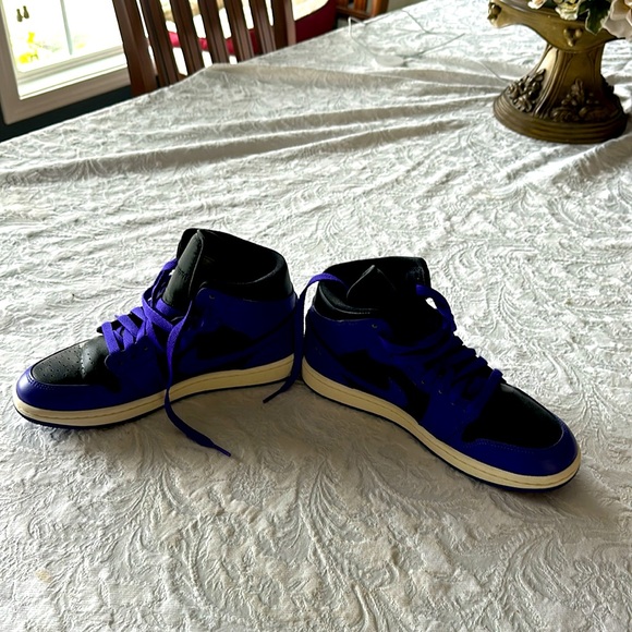 Air Jordan sneakers - Picture 5 of 7